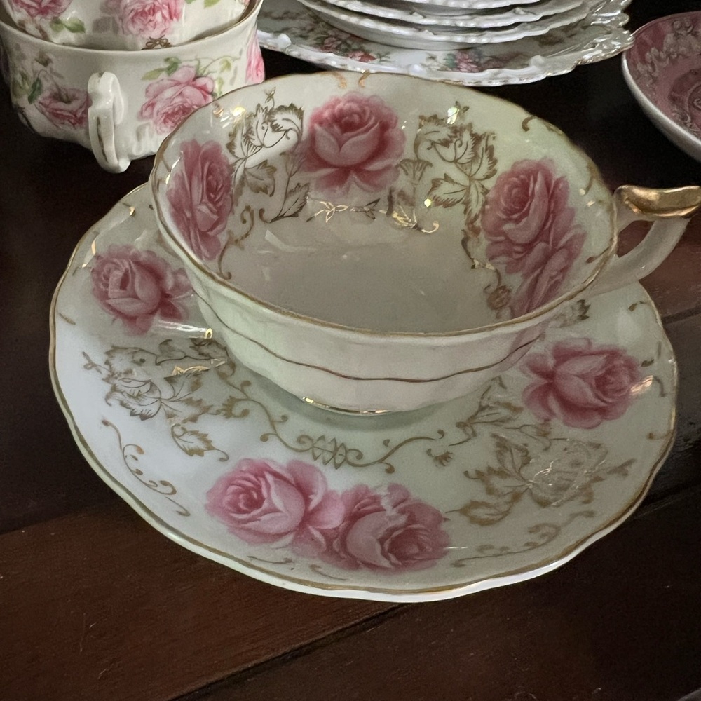 Tea cup and plate set